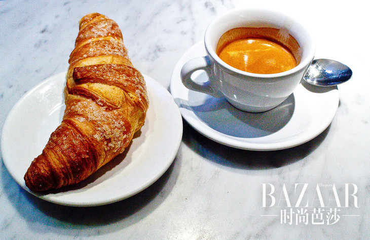 Espresso-Sosta-Stockholm-Espresso-and-Croissant-for-Breakfast1