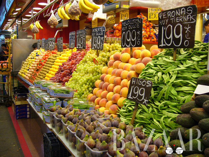 barcelona-street-market-fruit