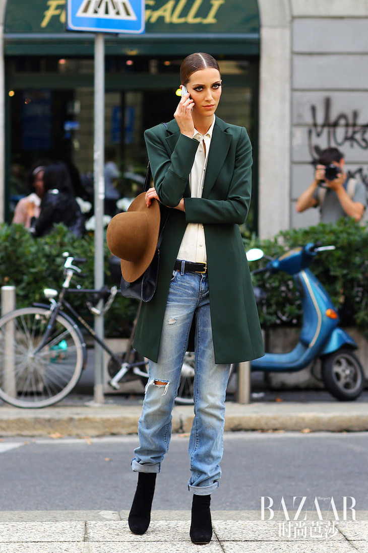 models-off-duty-street-style-milan-fashion-week-spring-summer-2013-boyfriend-jeans-coat-hat3-e1430828210343