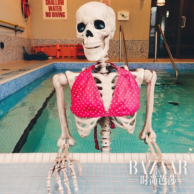 adaymag-you-never-think-this-instagram-account-is-all-about-skeleton-11