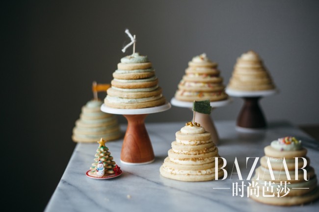 adaymag-holiday-cakes-04-650x433