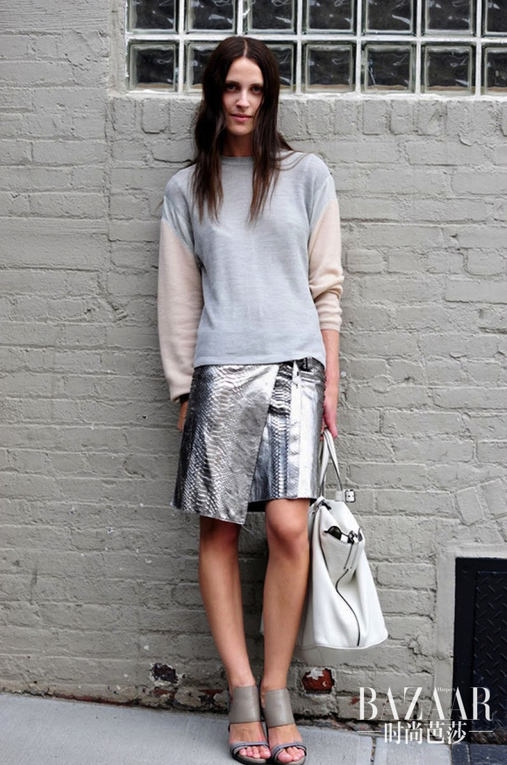 Metallic-Outfits-Womens-Street-Style-Looks-9