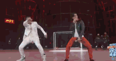 凡哥还和大师兄陈伟霆一起现场斗舞,就这样跳下去我们可以看一年!