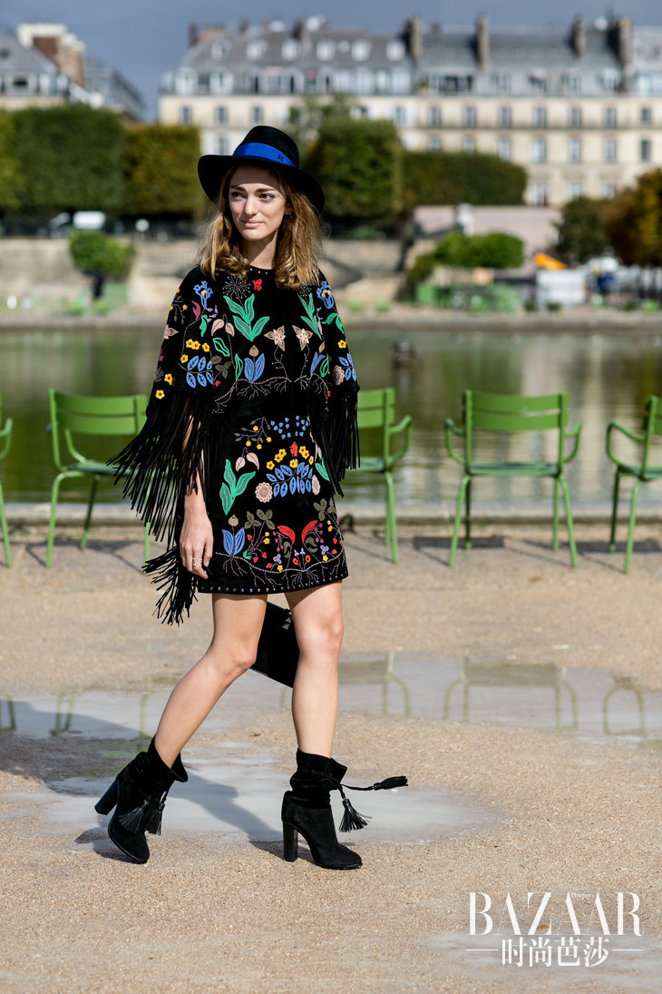 Paris-fashion-week-street-style-day-7-october-2015-the-impression-055