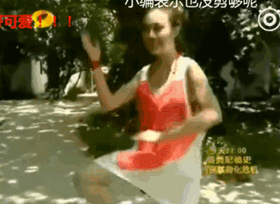 在台上努力唱好每一首,在台下又这么逗比的容祖儿,怎么能不招人爱呢?