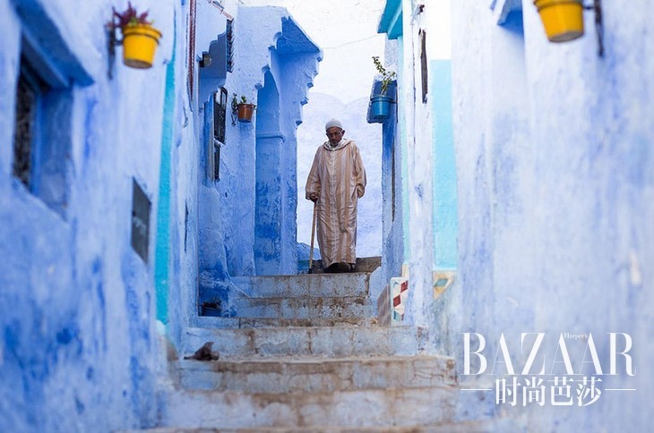 adaymag-the-absolutely-incredible-blue-city-that-came-straight-out-of-a-dream-09