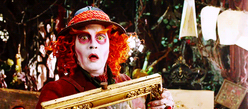 《爱丽丝梦游仙境2》没看够?那来这里看一看它的服装吧