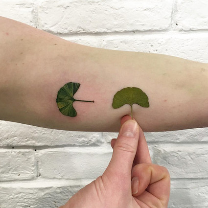 如果要一片叶子团的纹身，何不纹得和真的一样