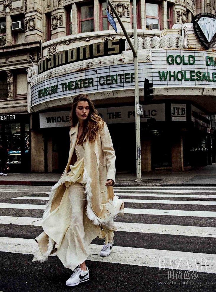 06luna-bijl-vogue-australia-may2016