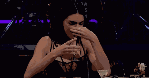 蕾哈娜给全智贤爱的鞋子做设计,kendall退出instagram