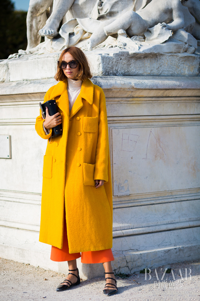 1.-mustard-coat-with-orange-pants