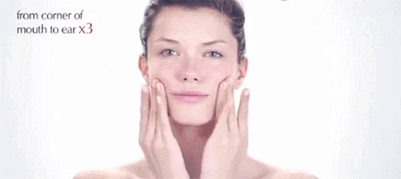 20年后见分晓!别人成了老阿姨,我还美的像姐姐