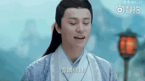 【时尚芭莎网讯】 曾书书同学虽然从电视剧第一季的第二集开始就对
