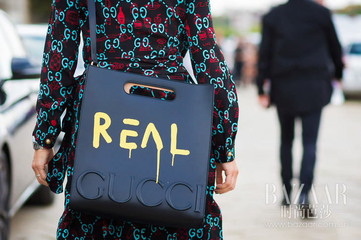 Gucci-Bag-by-STYLEDUMONDE-Street-Style-Fashion-Photography0E2A2615-700x467@2x