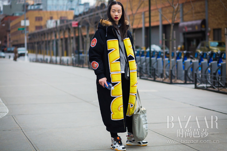 Model-off-duty-by-STYLEDUMONDE-Street-Style-Fashion-Photography0E2A3624-700x467@2x