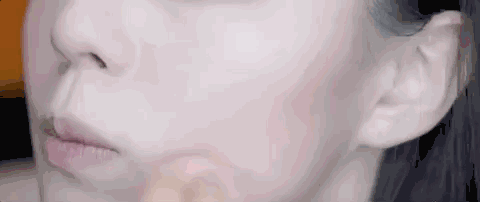 原来lilycollins和寡姐的v脸大招全靠它!