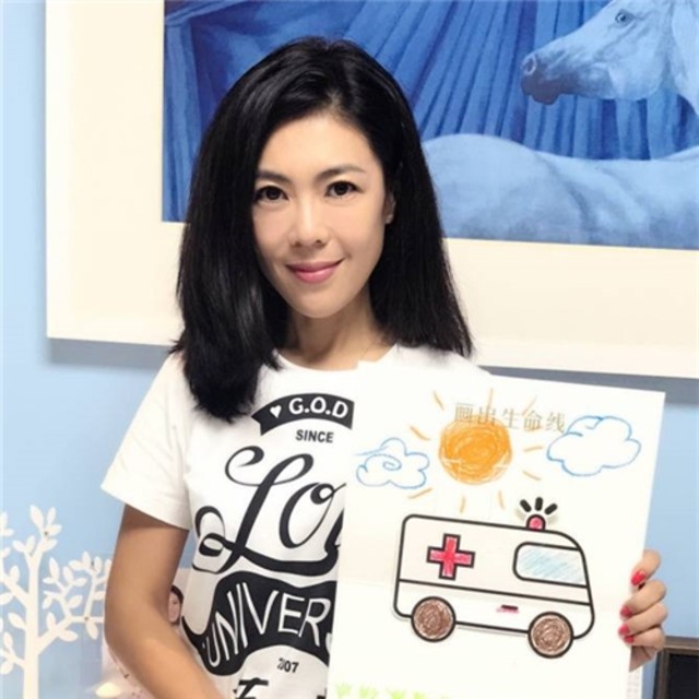 杨幂张一山都爱上了画救护车?苏芒用15年的坚持让慈善成为时尚!