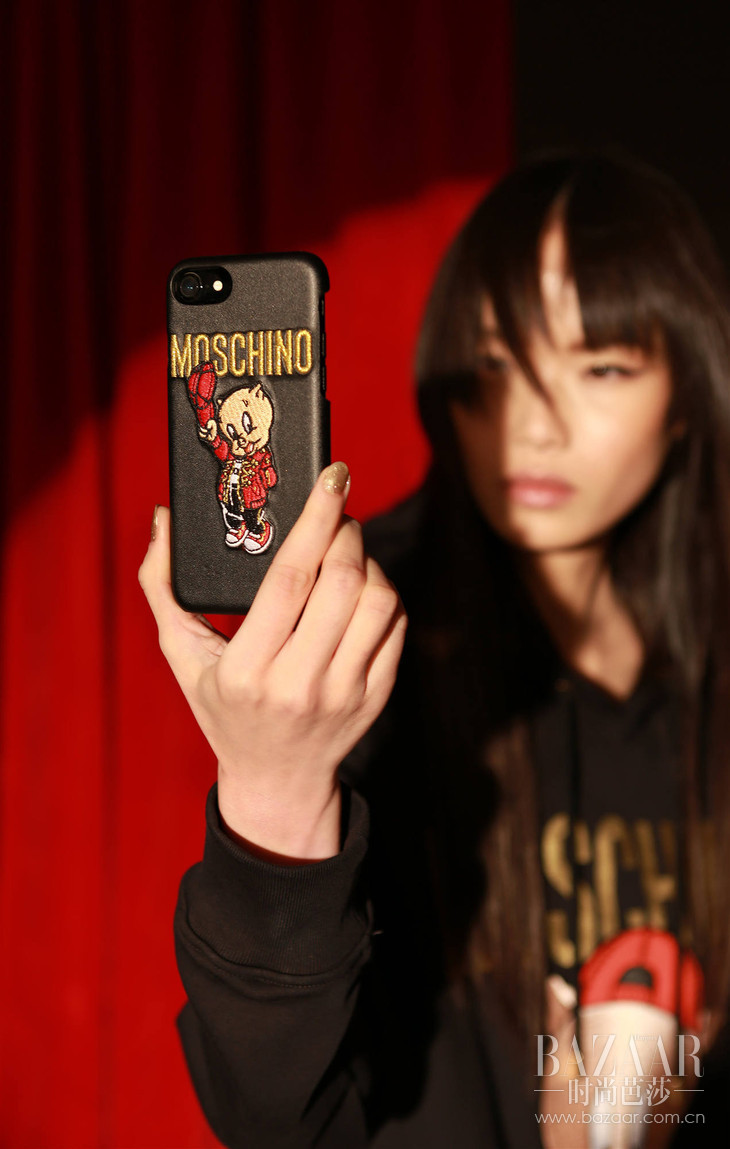 MOSCHINO 2019ϵiPhoneֻ RMB 590