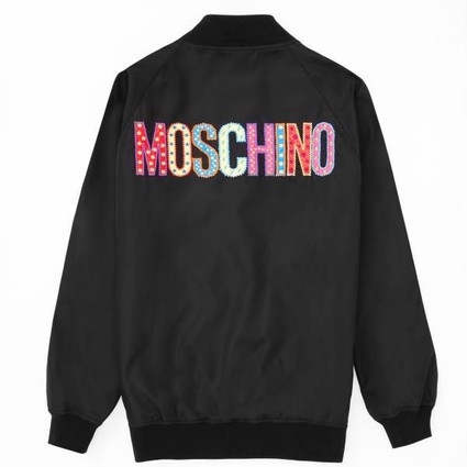 MOSCHINOƳ2019۶ϵ  11ں۳ǿڼ޶