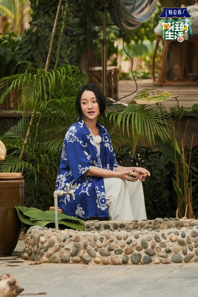 喜欢周迅,喜欢她真实到快不真实的样子