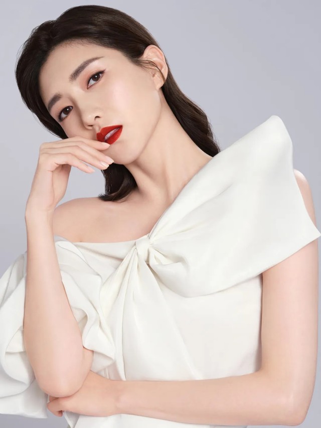 少了红唇气场全无?“姐范儿”女明星们第一个不同意!
