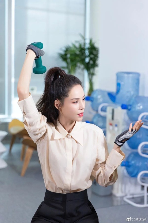 有多少人活在被年龄焦虑的支配中?
