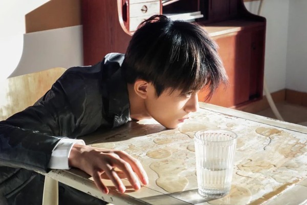 永无止“进”,易烊千玺更优秀了