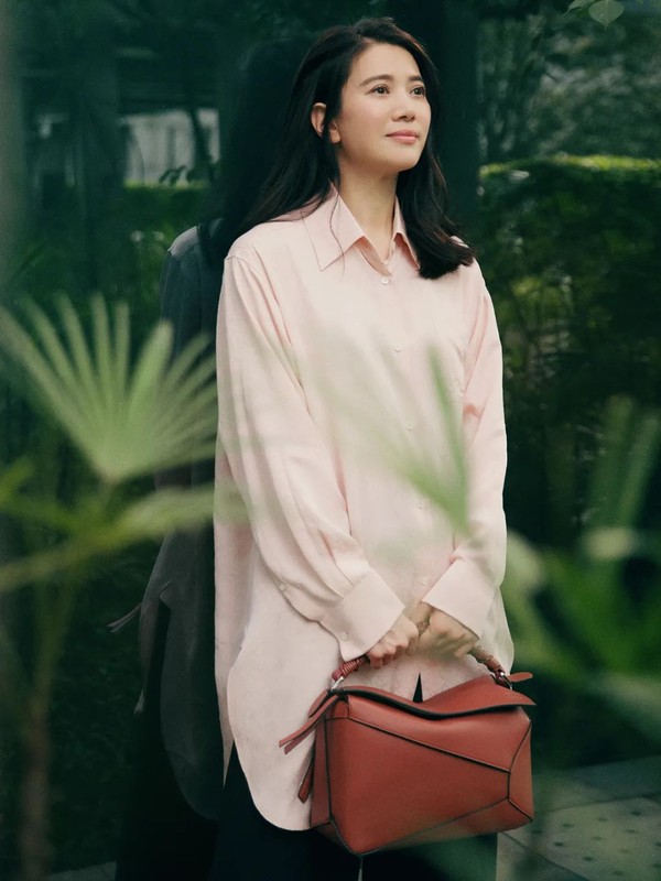 李宇春新头衔真香!史上性价比最高的CHANEL单品要发售了!「每周时报」