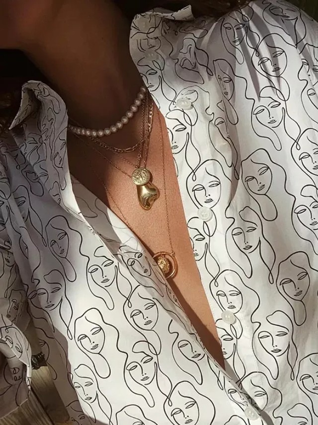 叠戴项链虽然时髦,但你的颈纹太抢眼了!
