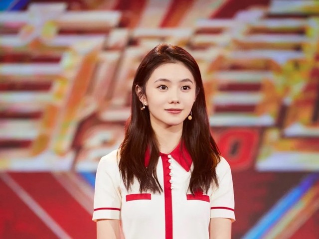 被力捧的她,到底灵在哪儿?