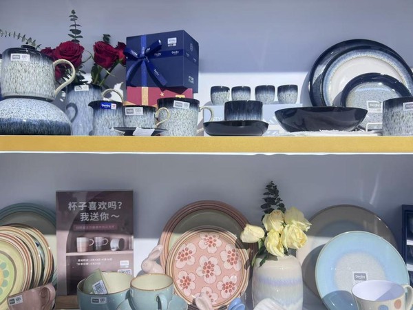 如图片无法显示,请刷新页面