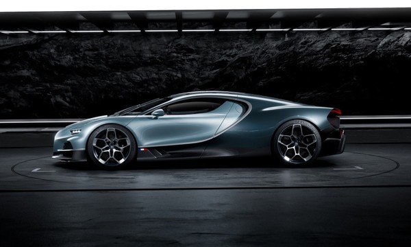 08-2510-bugatti-tourbillon-bts-ep-11_副本.jpg