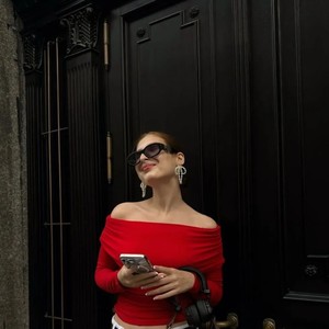 新年在即,今年该选什么红?